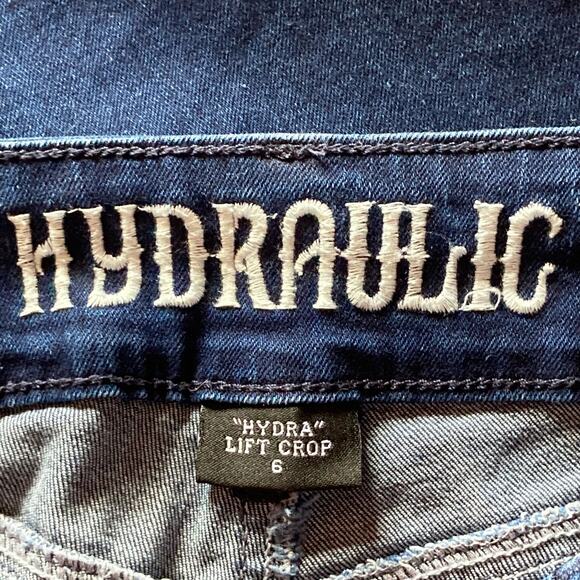 Hydraulic Crop Jeans Size 6 “Hydra Lift" Crop Medium Wash Printed Cuff - Picture 5 of 9